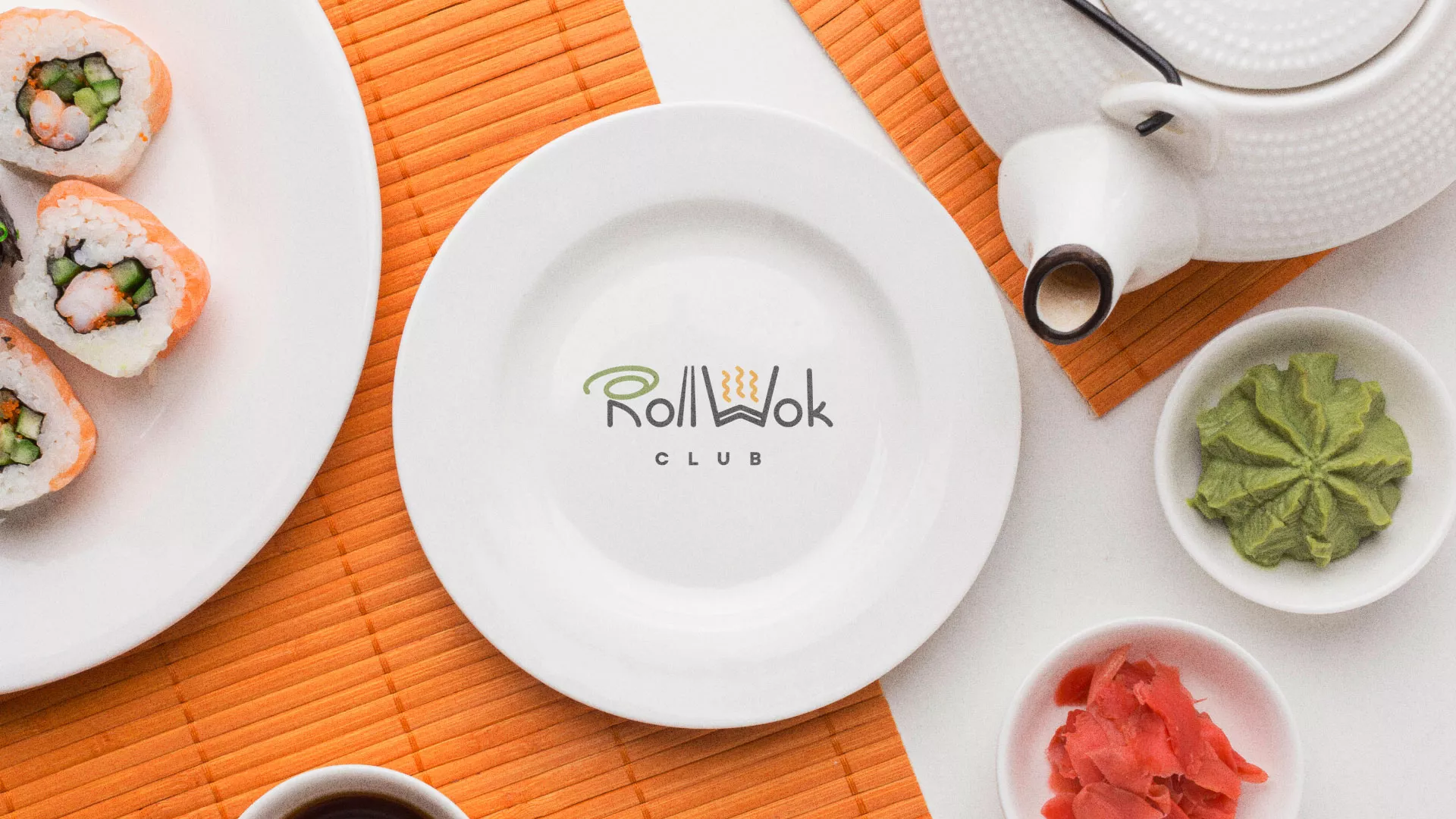 Разработка логотипа и фирменного стиля суши-бара «Roll Wok Club» в Мегионе